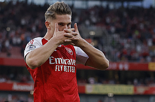 Gyokeres brilha com dois gols, Arsenal goleia Leeds e mantém 100% no Campeonato Inglês